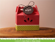 Load image into Gallery viewer, scalloped treat box