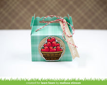 Load image into Gallery viewer, scalloped treat box